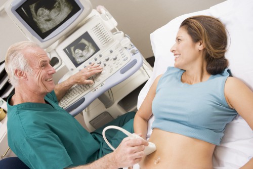 Специалист УЗИ может точно определить срок беременности