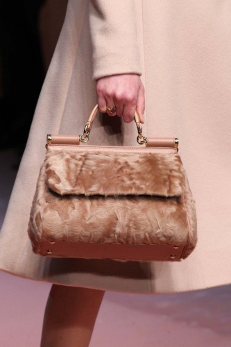 Меховая сумочка от Dolce&Gabbana