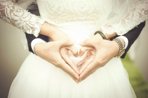 Брак – это символ единства и верности супружеской пары (фото: joysmith.net)