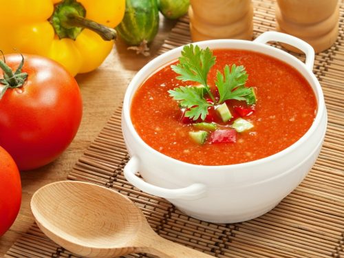 Освежающий томатный суп (фото: spainguru.ru)