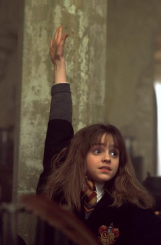 На Эмму обрушилась слава после первого фильма о Гарри Поттере (фото: maximumwallhd.com)