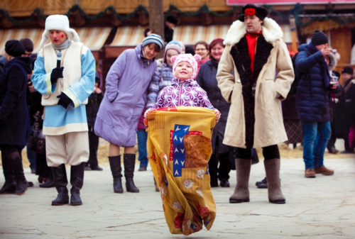 Праздник Масленицы в Сокольниках порадует как взрослых, так и детей (фото: gdeetotdom.ru)
