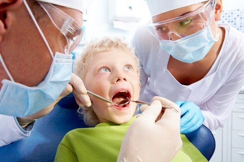 Зуб портится у ребенка 4 года thumbnail